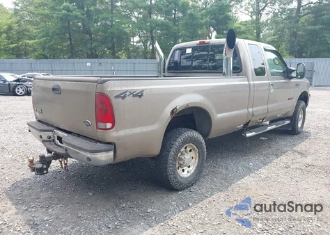 2002 Ford F-350 Lariat/Xl/Xlt z USA, uszkodzony, nr VIN 1FTSX31F22EB28643